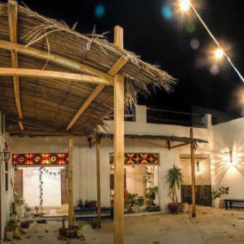 پشتیبانی آنلاین اقامتگاه بومگردی آهید بندر کنگان