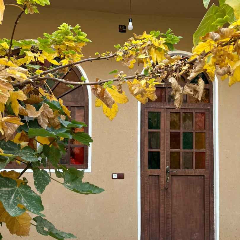 پشتیبانی آنلاین اقامتگاه بوم گردی باغ دراز استهبان