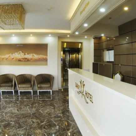 پشتیبان آنلاین هتل سارای اردبیل