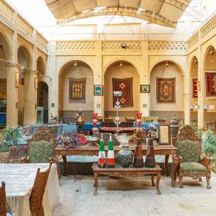 پشتیبانی آنلاین هتل باغ مرشد یزد