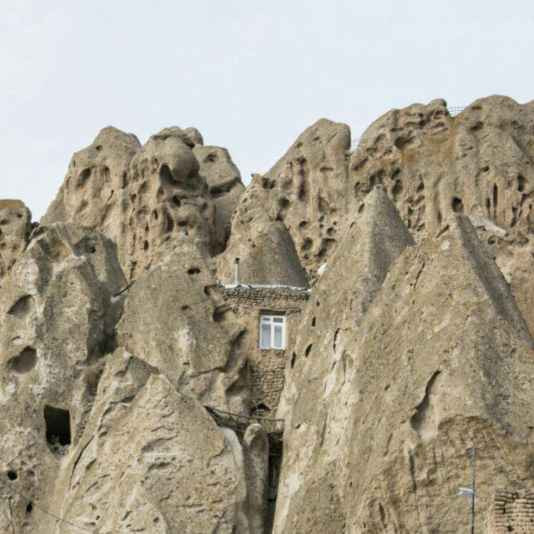 پشتیبانی آنلاین اقامتگاه بوم گردی هما اسکو