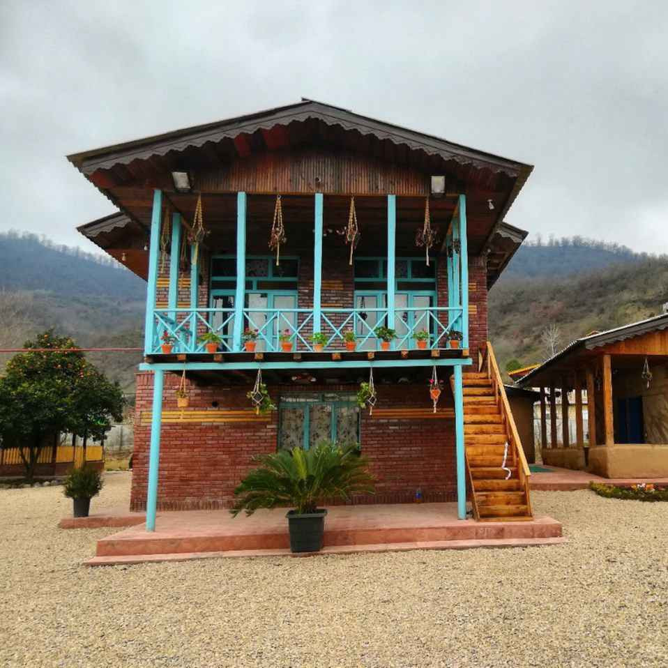 پشتیبان آنلاین اقامتگاه بوم گردی حاج حسین پرویزی تالش