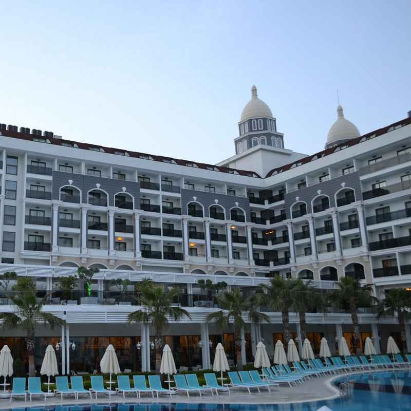 پشتیبانی آنلاین هتل دیاموند پرمیوم آنتالیا