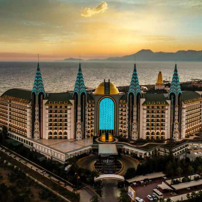 پشتیبانی آنلاین هتل دلفین امپریال آنتالیا