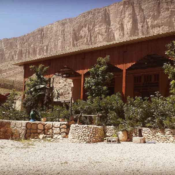 پشتیبان آنلاین اقامتگاه بوم گردی حجار کازرون