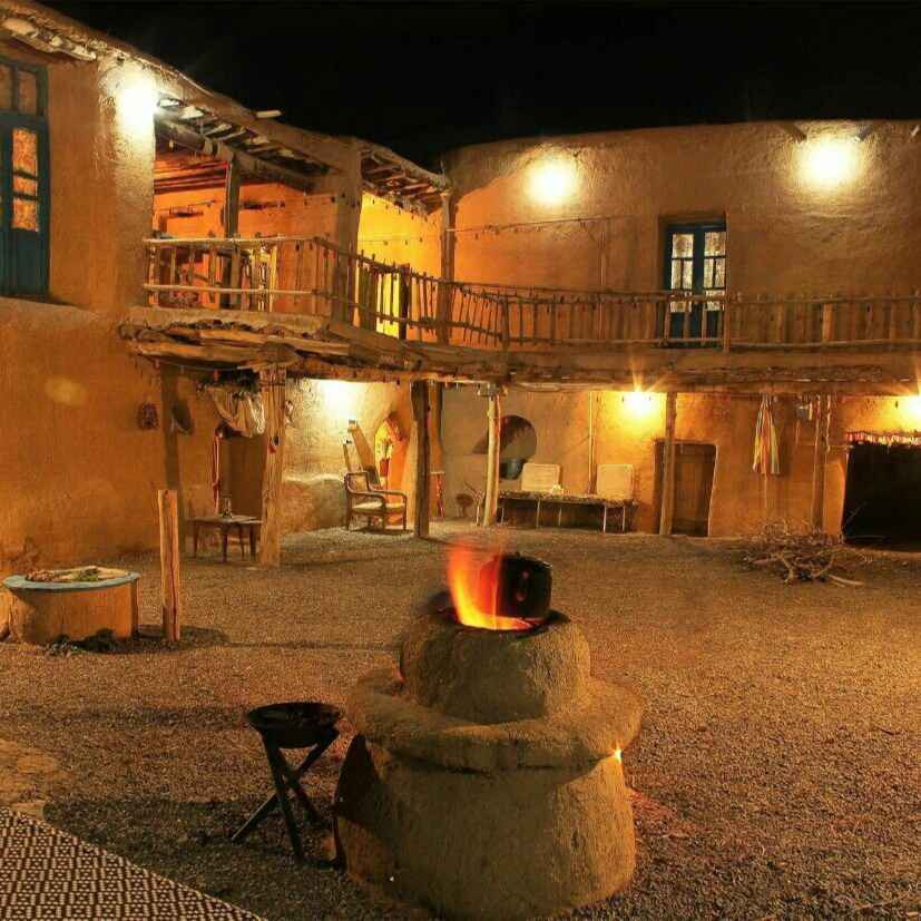 پشتیبانی آنلاین اقامتگاه بوم گردی مزدا گرد همدان