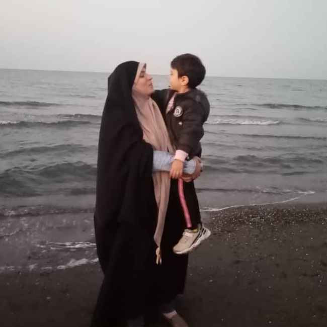 اقدس یافتیان