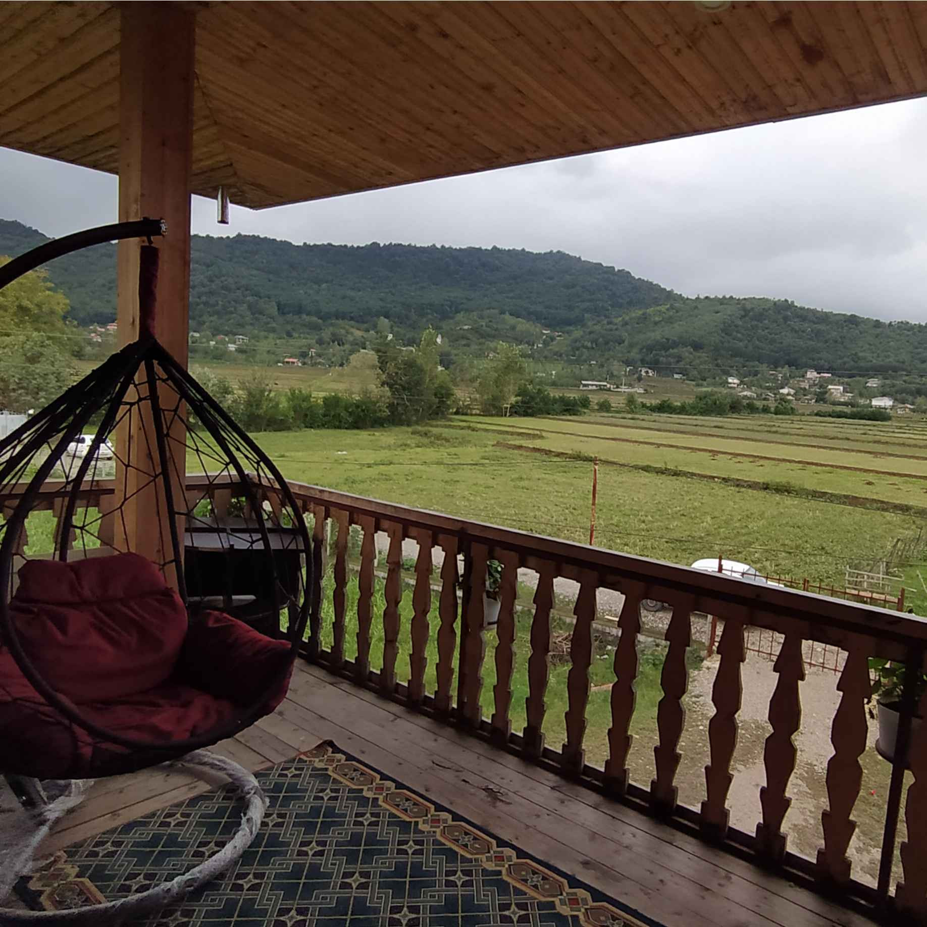 پروین رمضانی