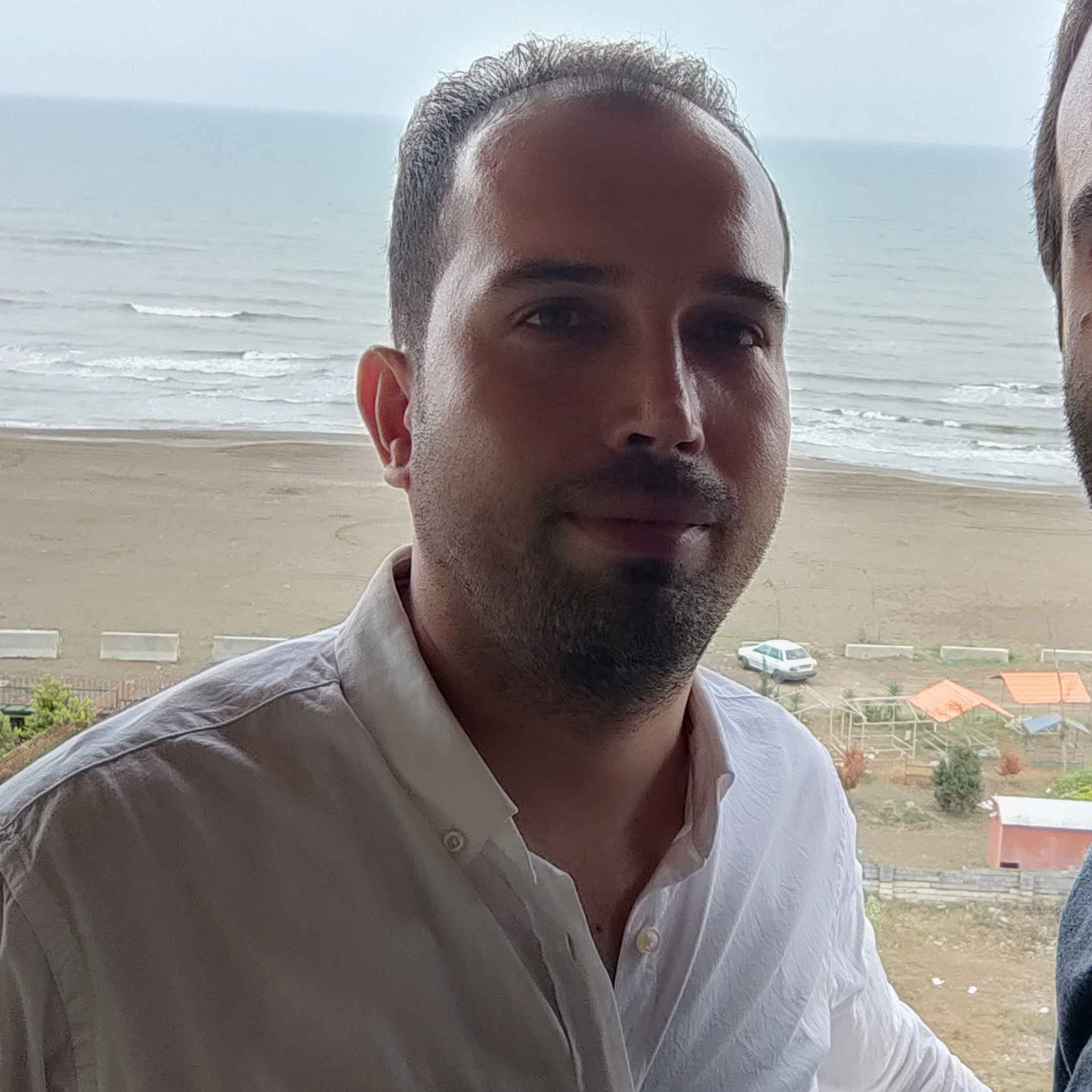 روح اله زارعی