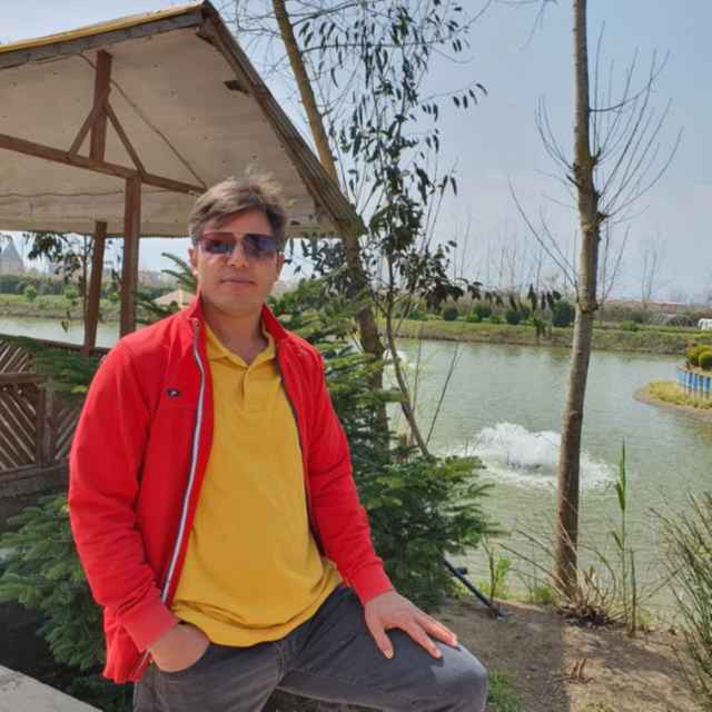 روح الله محمدنیا