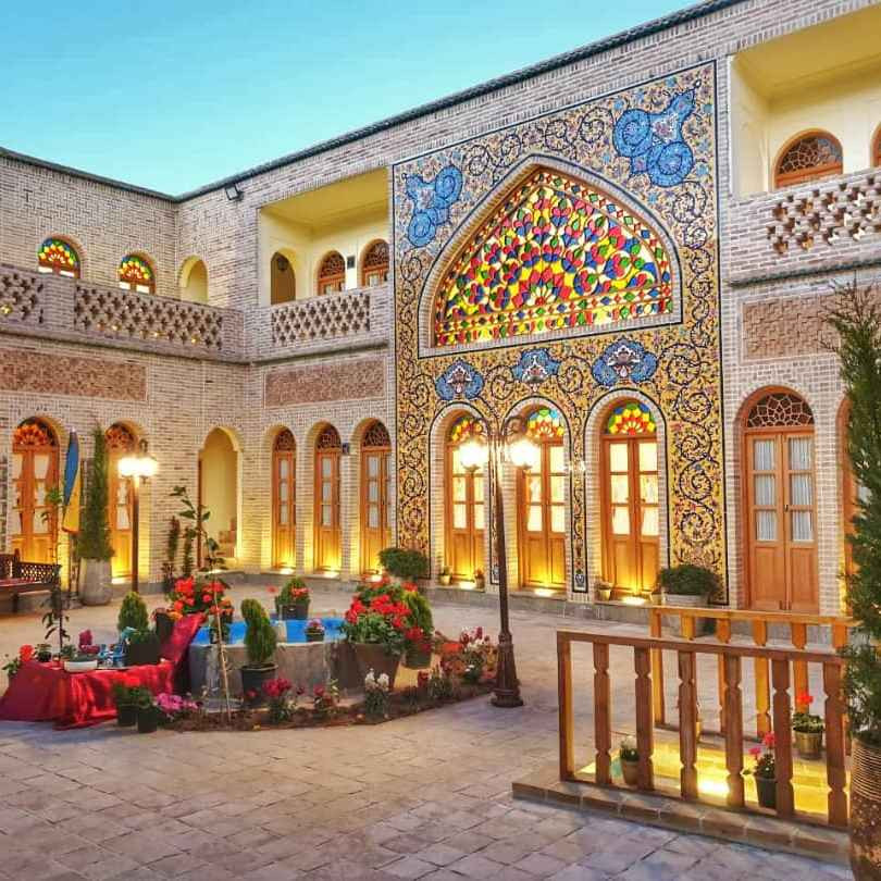 پشتیبانی آنلاین هتل سنتی گل آرا اصفهان