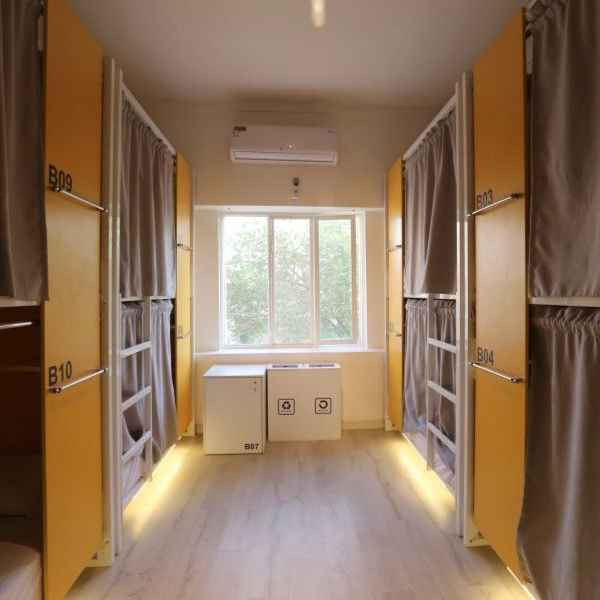 پشتیبانی آنلاین هاستل حراتیج تهران