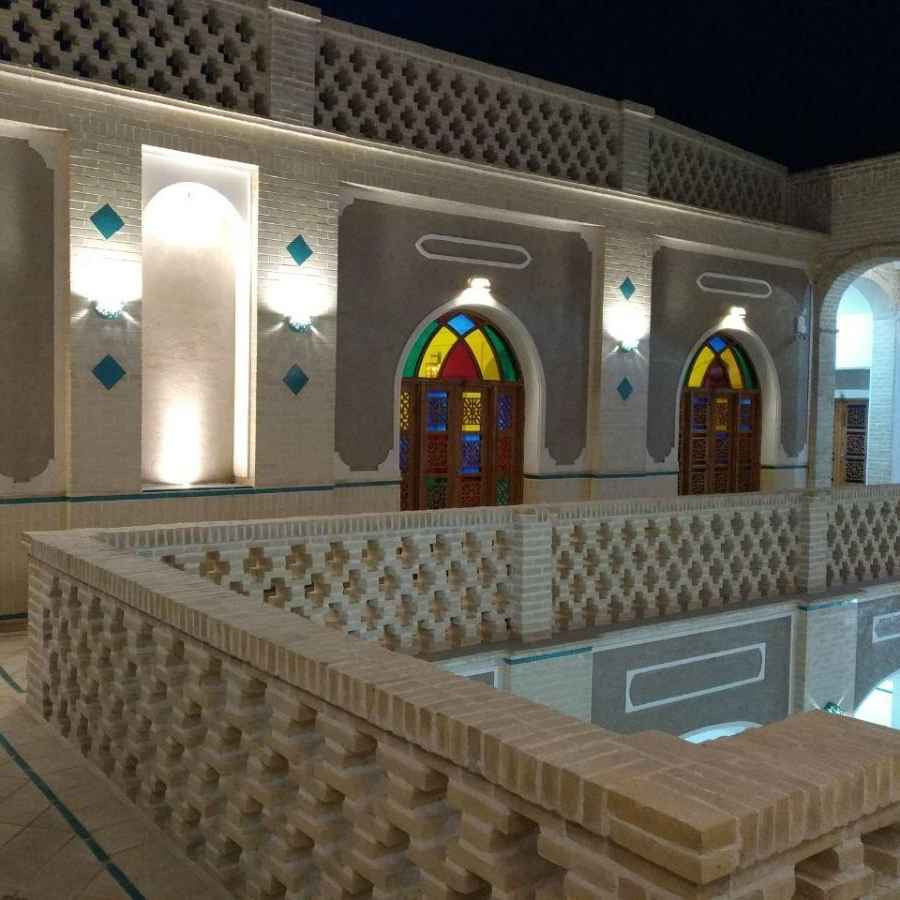 پشتیبانی آنلاین هتل سنتی انار نائین