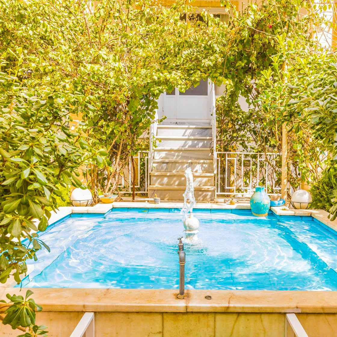 پشتیبانی آنلاین مهمانپذیر بنیاد یزد