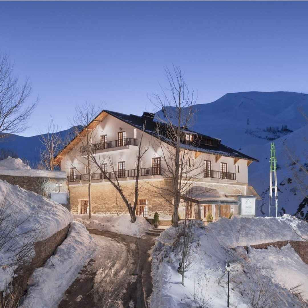 پشتیبانی آنلاین بوتیک هتل شمشک تهران