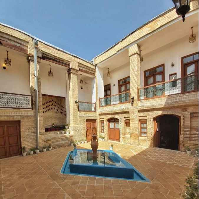 پشتیبانی آنلاین اقامتگاه سنتی بامگاه کرمانشاه