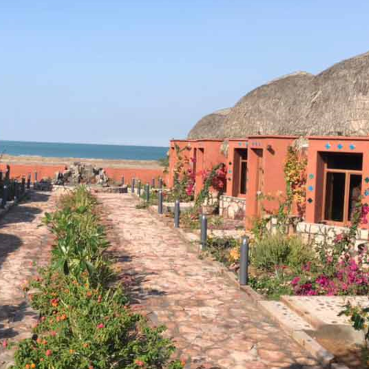 پشتیبانی آنلاین اقامتگاه بوم گردی سرای آرین جزیره هرمز