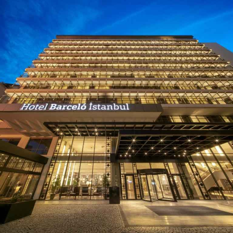 پشتیبانی آنلاین هتل بارسلو استانبول