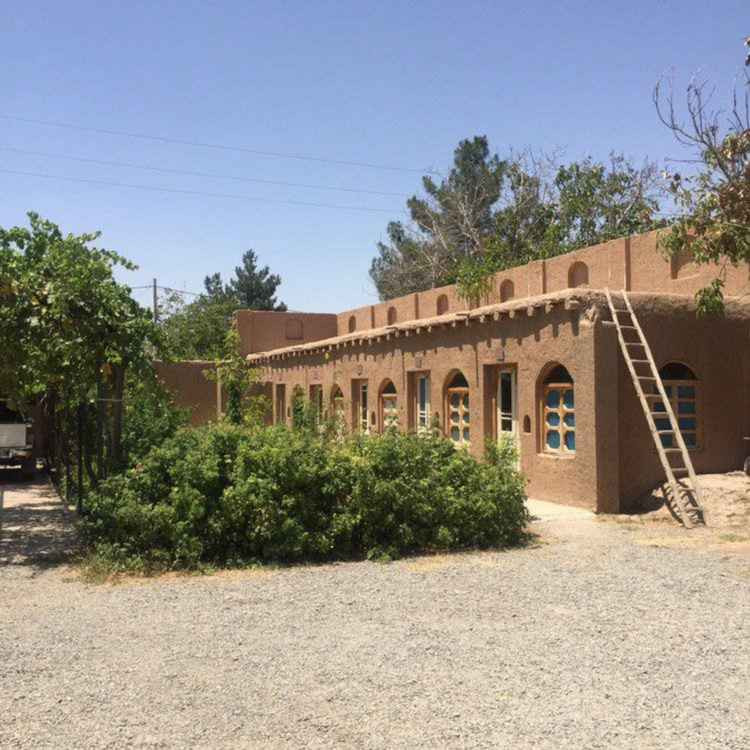 پشتیبانی آنلاین اقامتگاه بوم گردی دنیای قدیم نیشابور