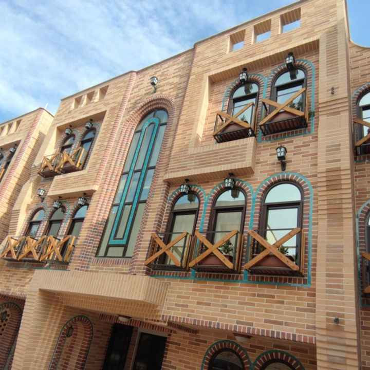 پشتیبانی آنلاین هتل بوتیک ایده آل اردبیل