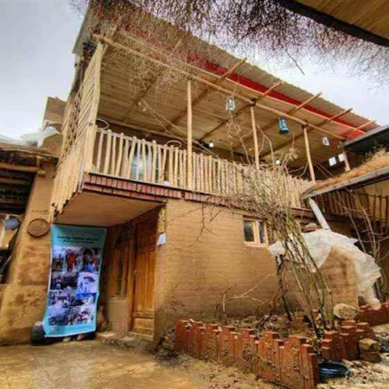 پشتیبانی آنلاین  اقامتگاه بوم گردی ننه کلو بابا کلو سبزوار