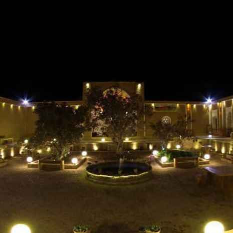 پشتیبانی آنلاین اقامتگاه بوم گردی ستاره کویر حلوان