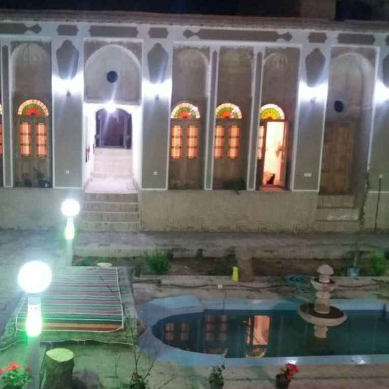 پشتیبانی آنلاین اقامتگاه بوم گردی چهارفصل مروست