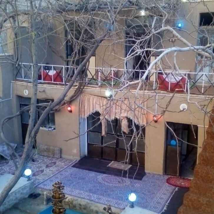 پشتیبانی آنلاین اقامتگاه بوم گردی سرای بهشت بافق یزد