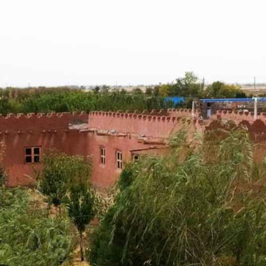 پشتیبانی آنلاین اقامتگاه بوم گردی کوروش چناران