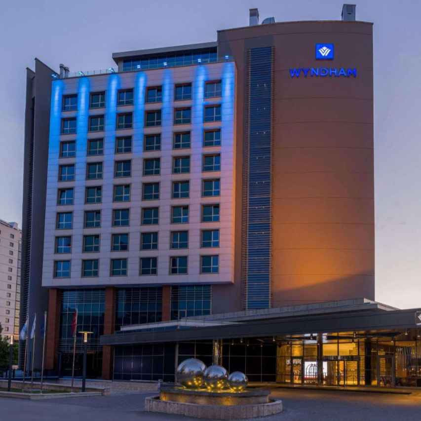 پشتیبانی آنلاین هتل ویندهام آنکارا