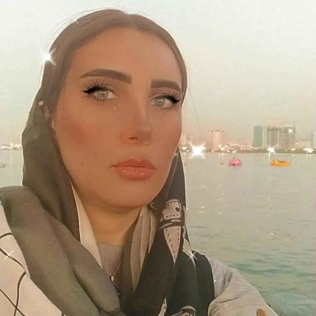 مونا دادبان