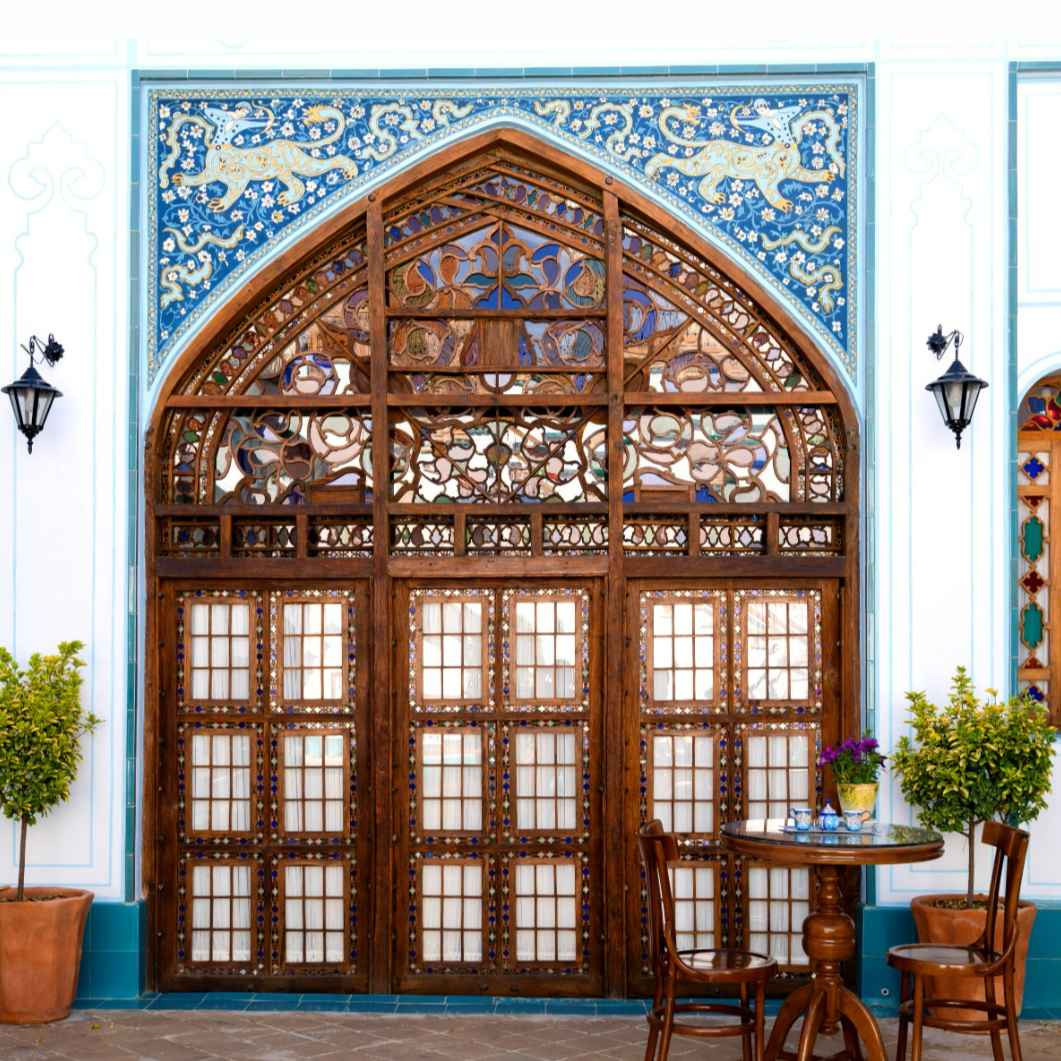 پشتیبانی آنلاین بوتیک هتل سنتی شیخ لطف اله اصفهان