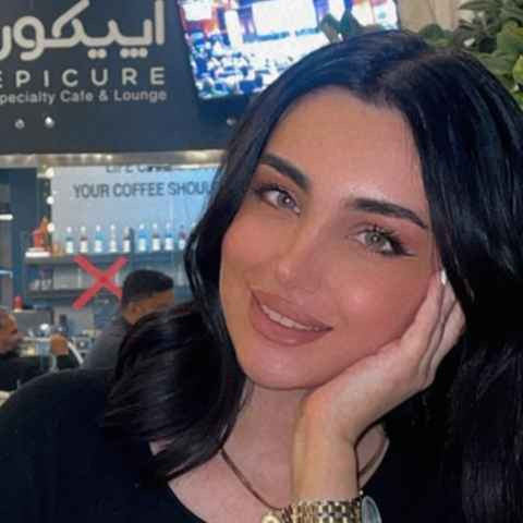 نازنین طیبی