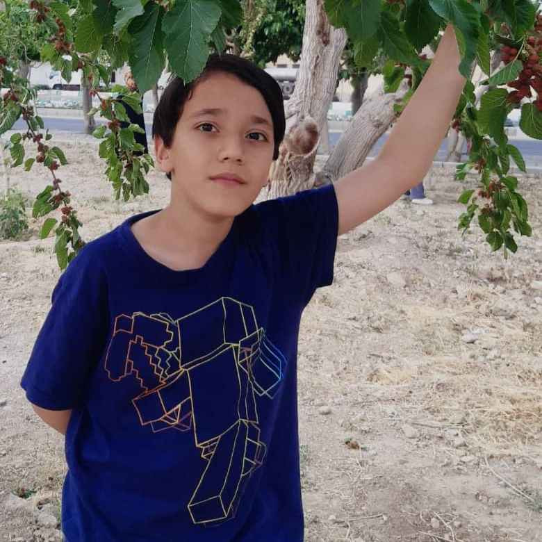 زهرا آقائی میبدی