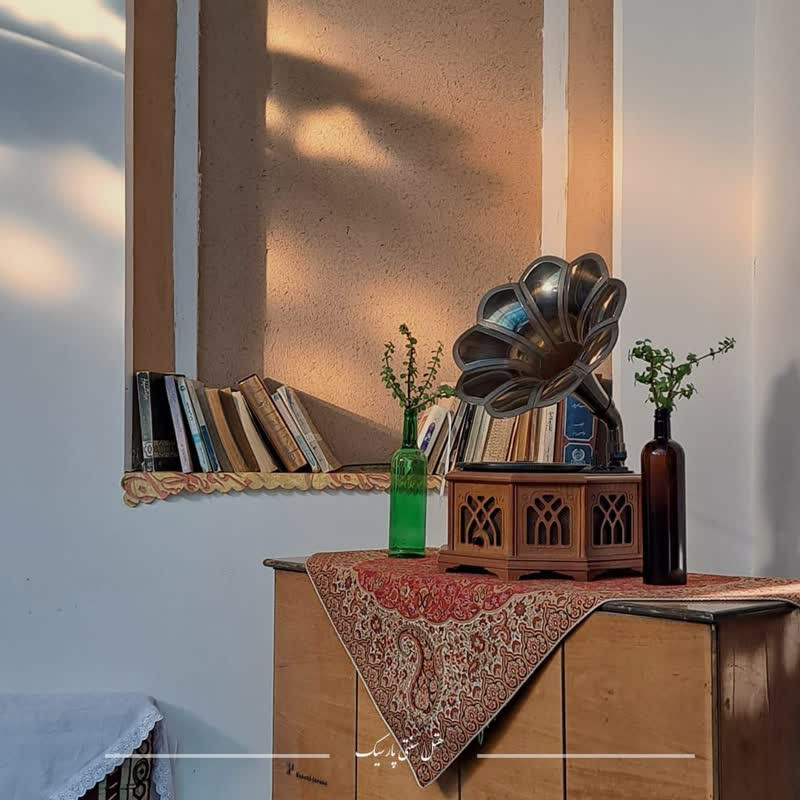 پشتیبانی آنلاین اقامتگاه سنتی پارسیک یزد