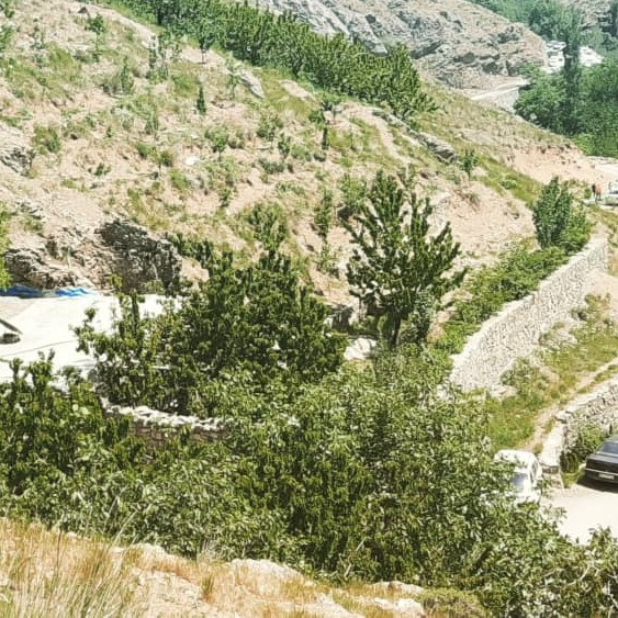 پشتیبانی آنلاین اقامتگاه بوم گردی ارگ سنگی سنگان تهران