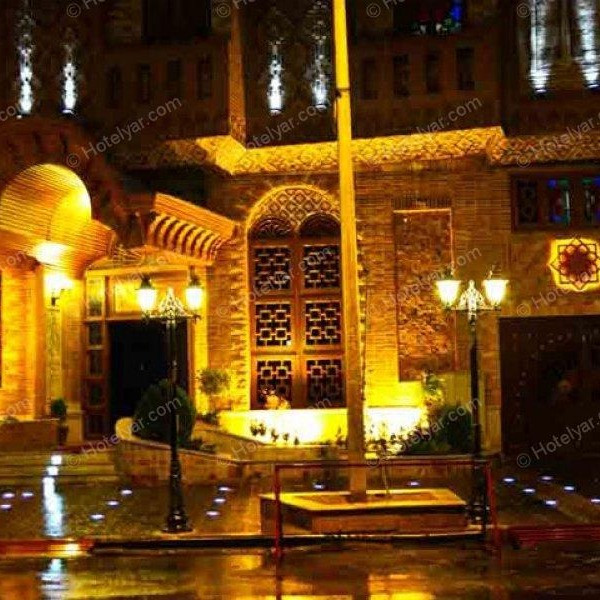 پشتیبانی آنلاین هتل کریم خان زند